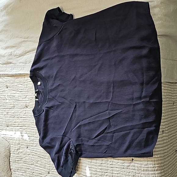 Vince silk top - Picture 1 of 3